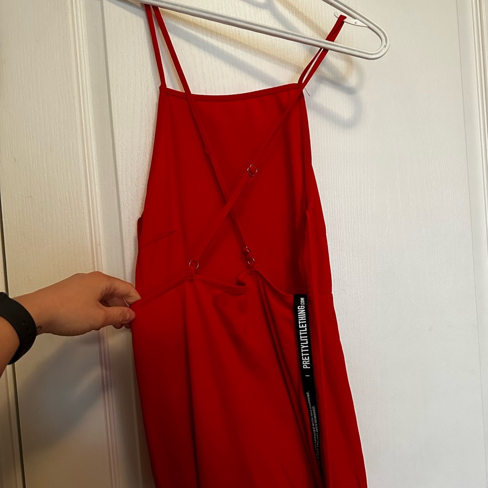 Red dress - Picture 2 of 3